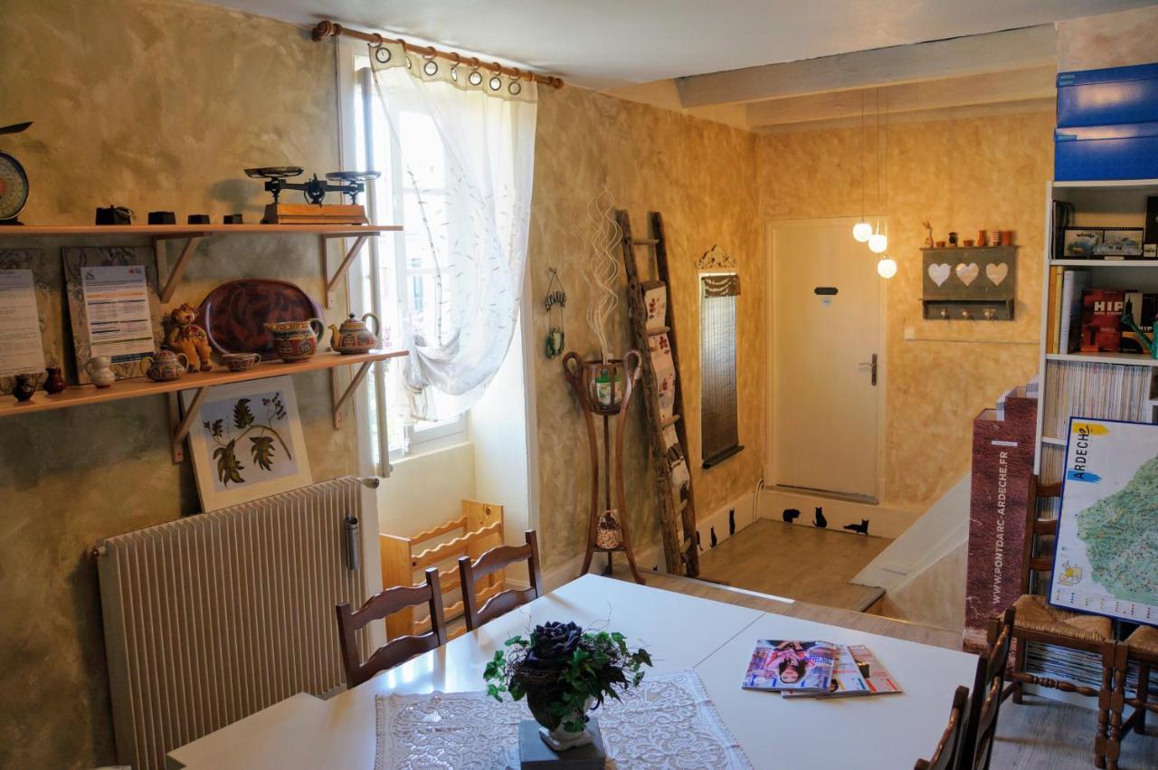 Maison Du Manoir Vallon-Pont-dʼArc Kültér fotó