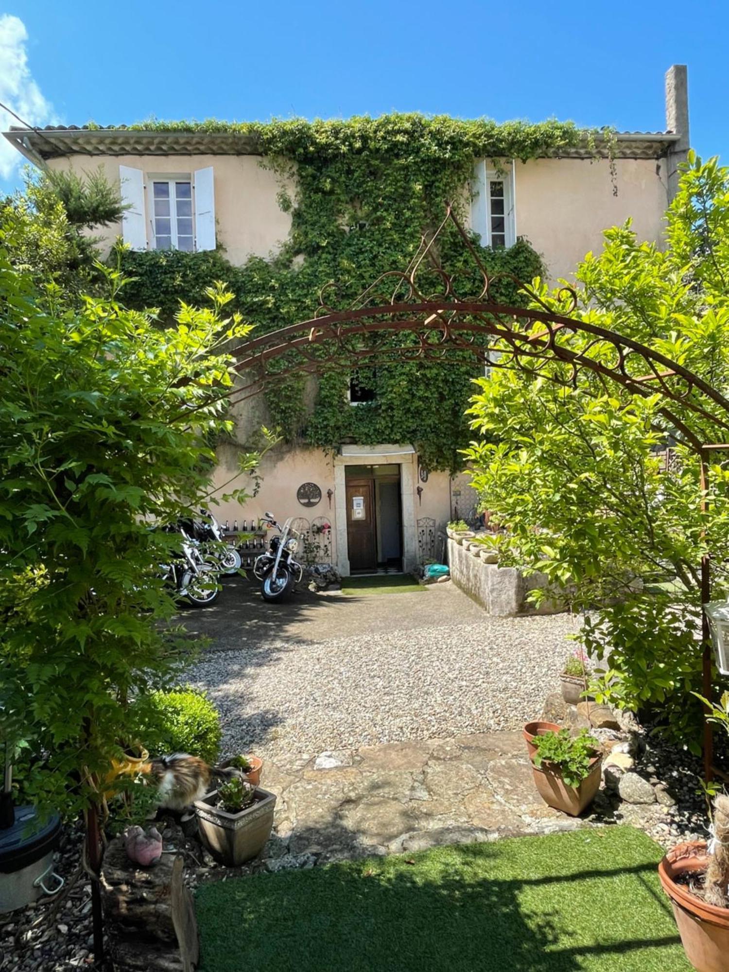 Maison Du Manoir Vallon-Pont-dʼArc Kültér fotó